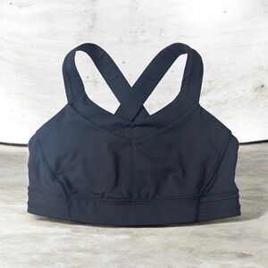 Lululemon Free To Be Serene Bra (High Neck version)  Size 6 Black EEUC
